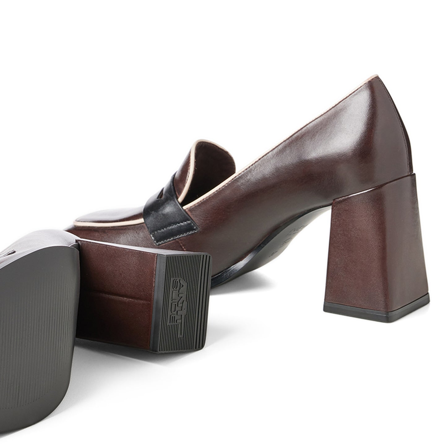 Rikio bruine loafers