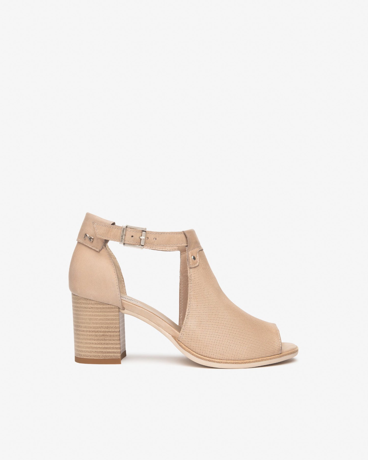 Beige sandalen van Chiles