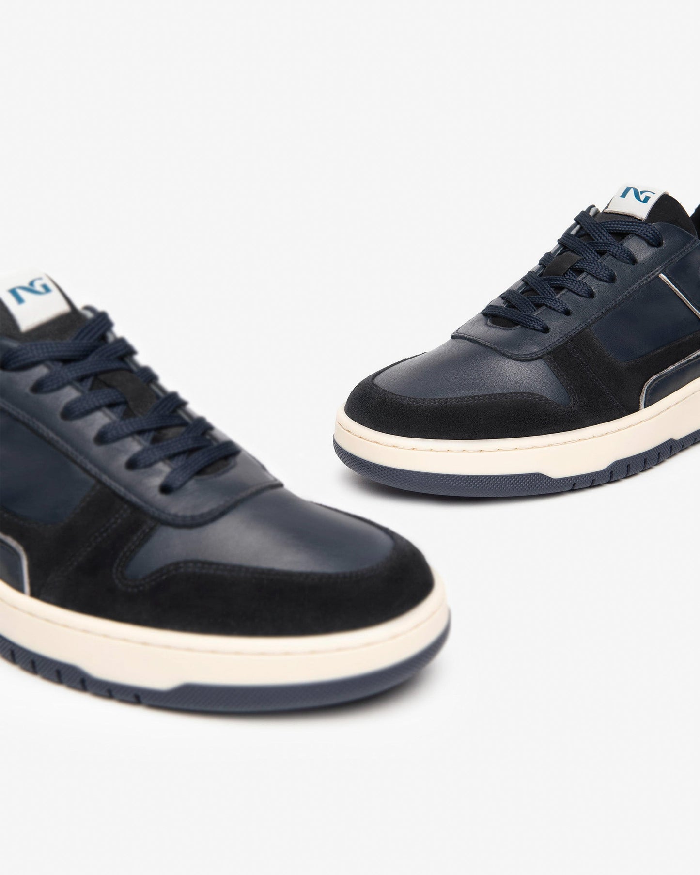 Blaue Kumquat-Sneakers