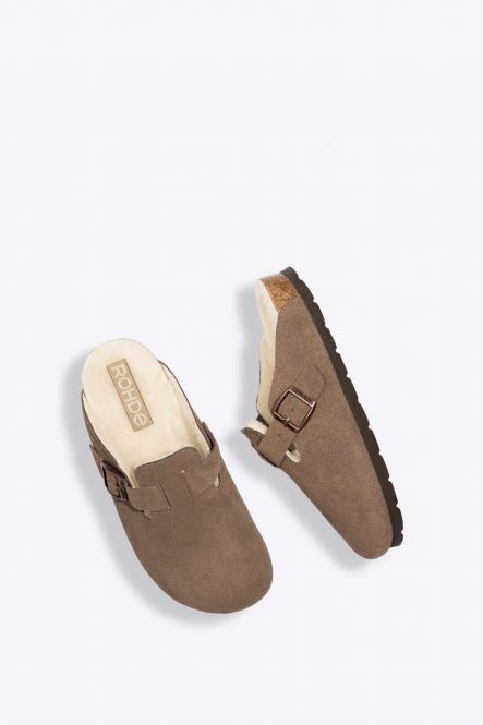 Gemberbeige pantoffels