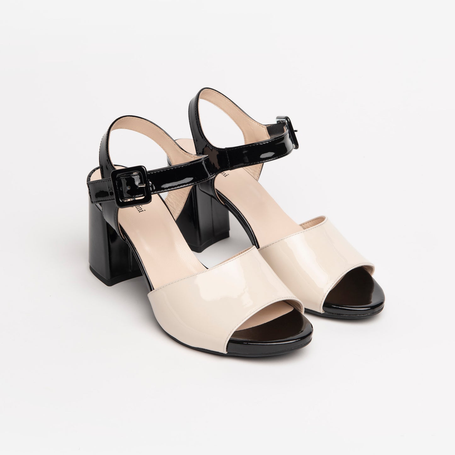 Zwarte Frangipani-sandalen