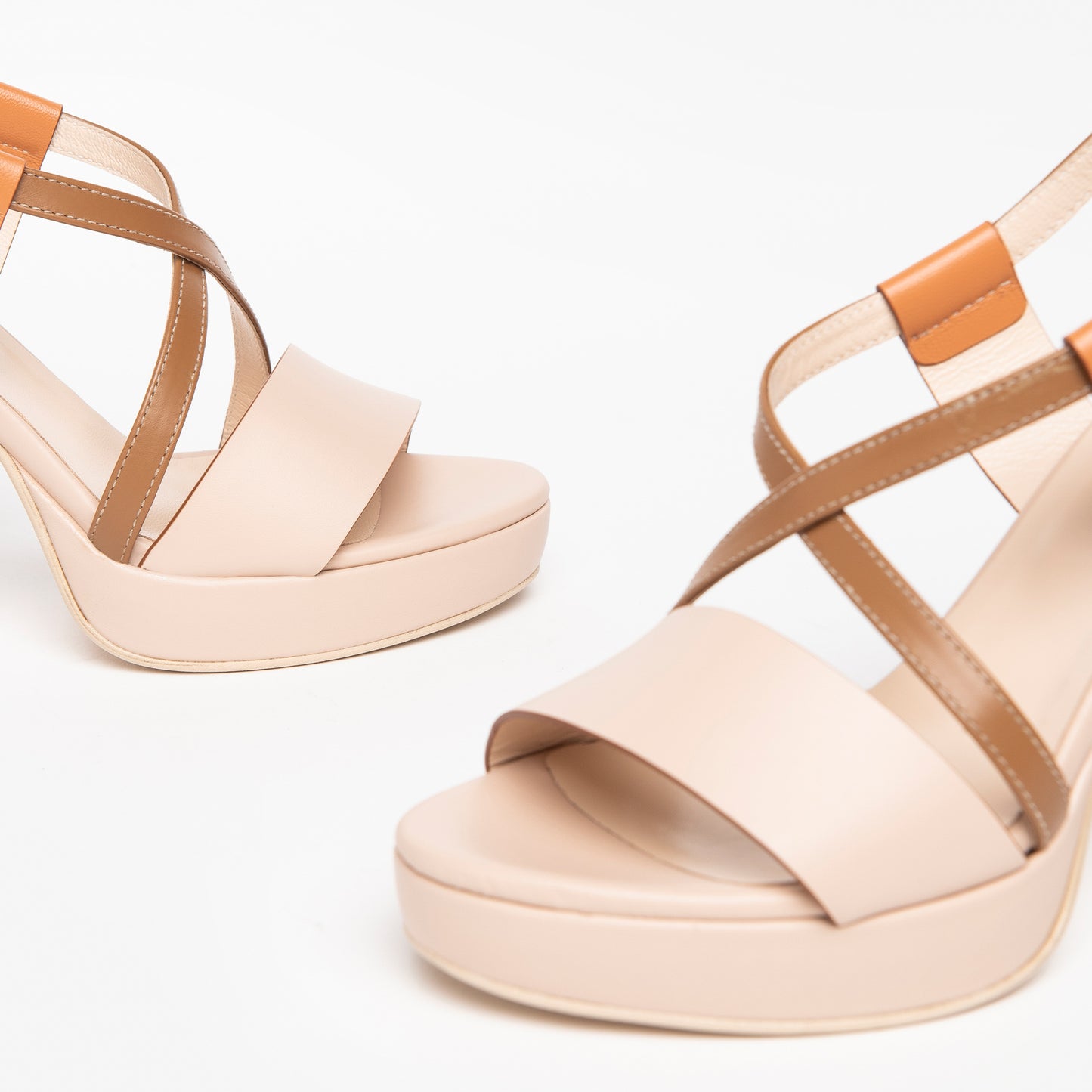 Beige Pertuis-sandalen