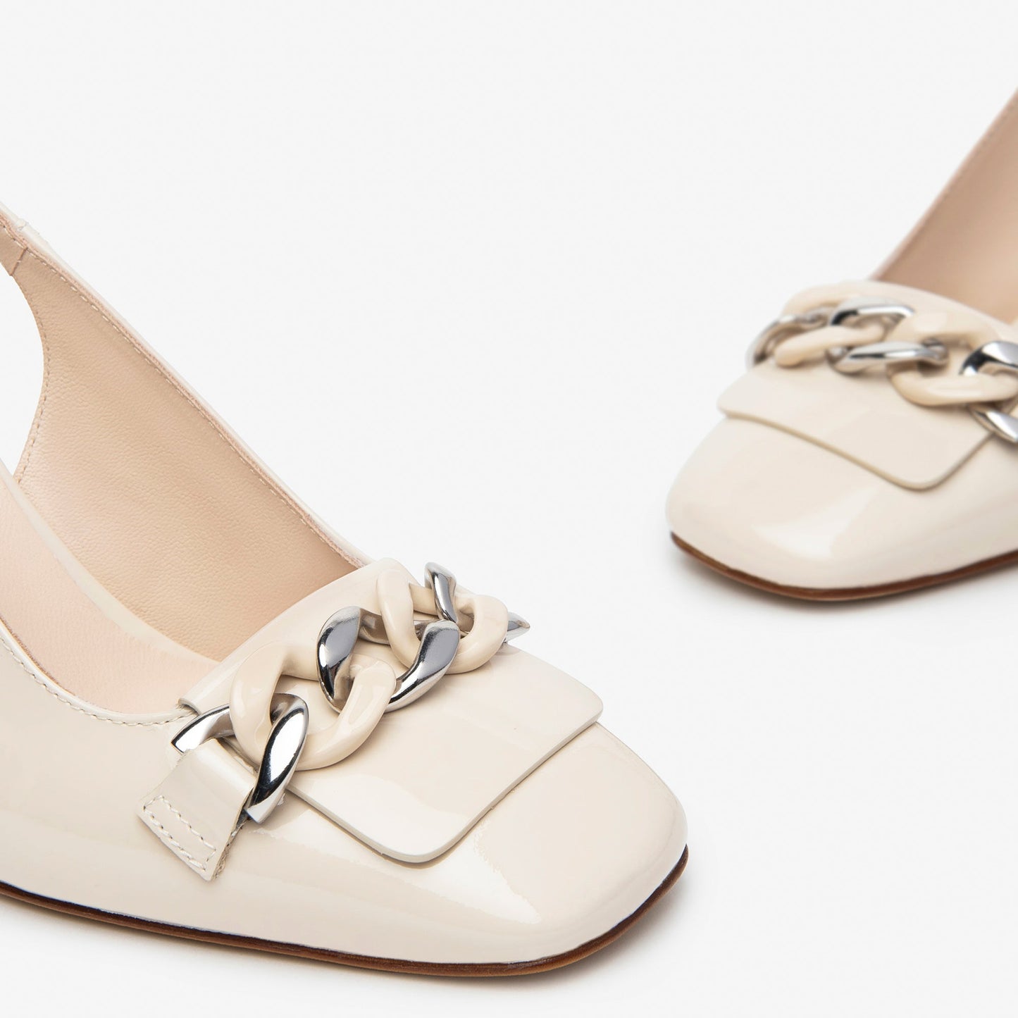 Melia beige pumps