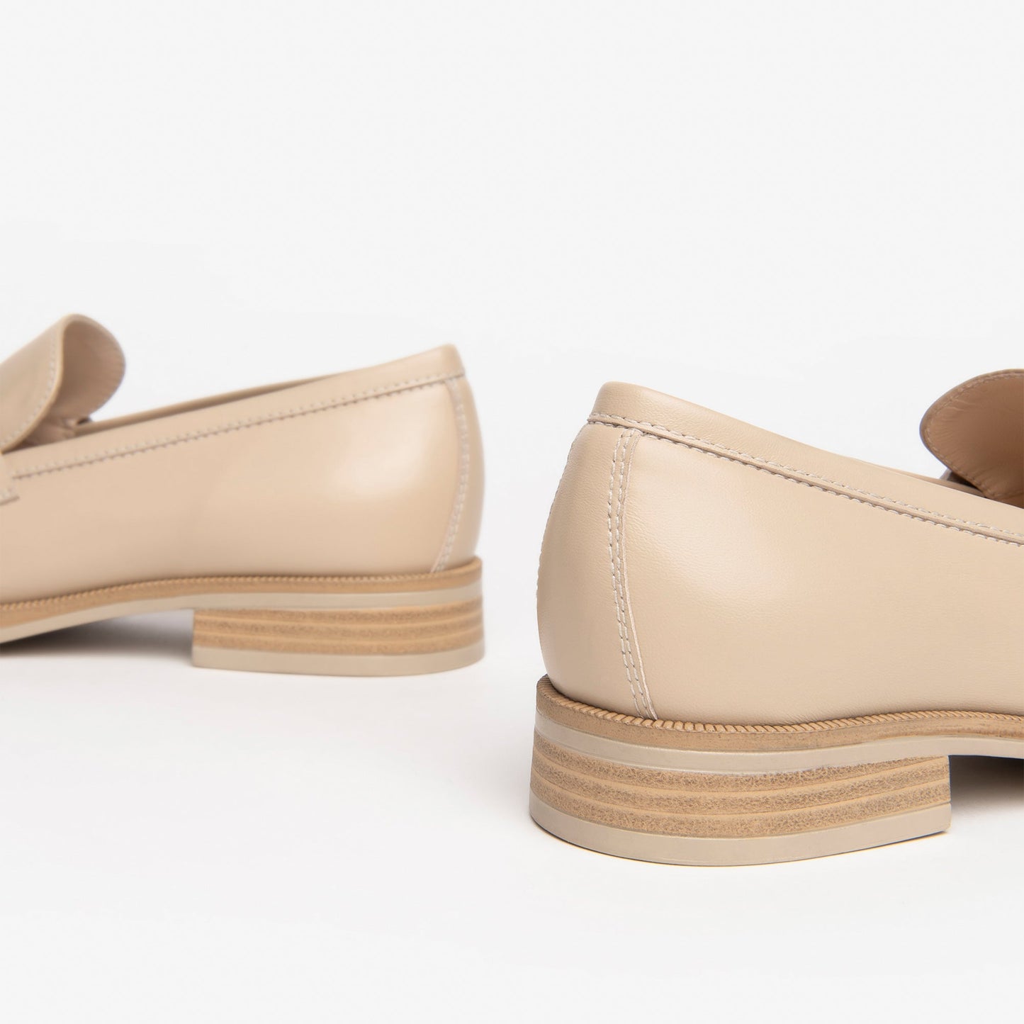 Anabella beige loafers