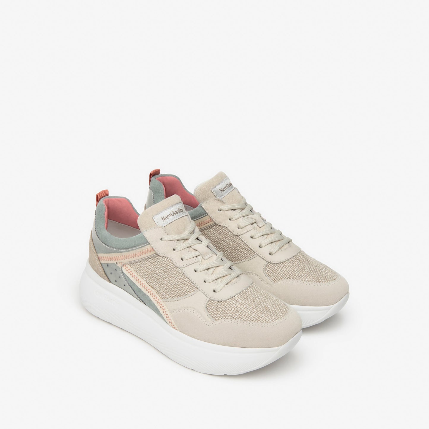 Alzina beige sneakers