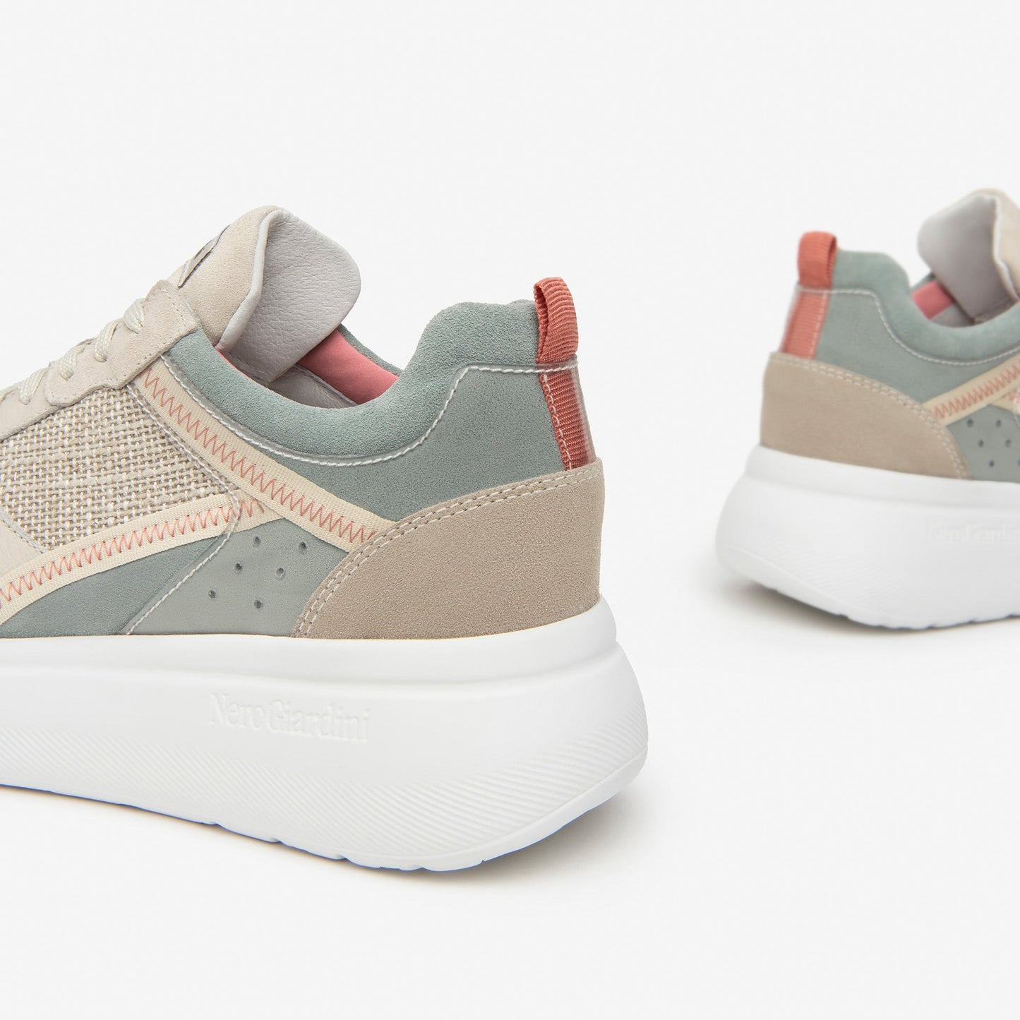 Alzina beige sneakers