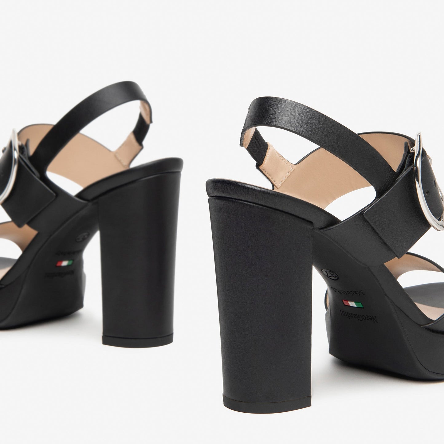 Zwarte Amalia-sandalen