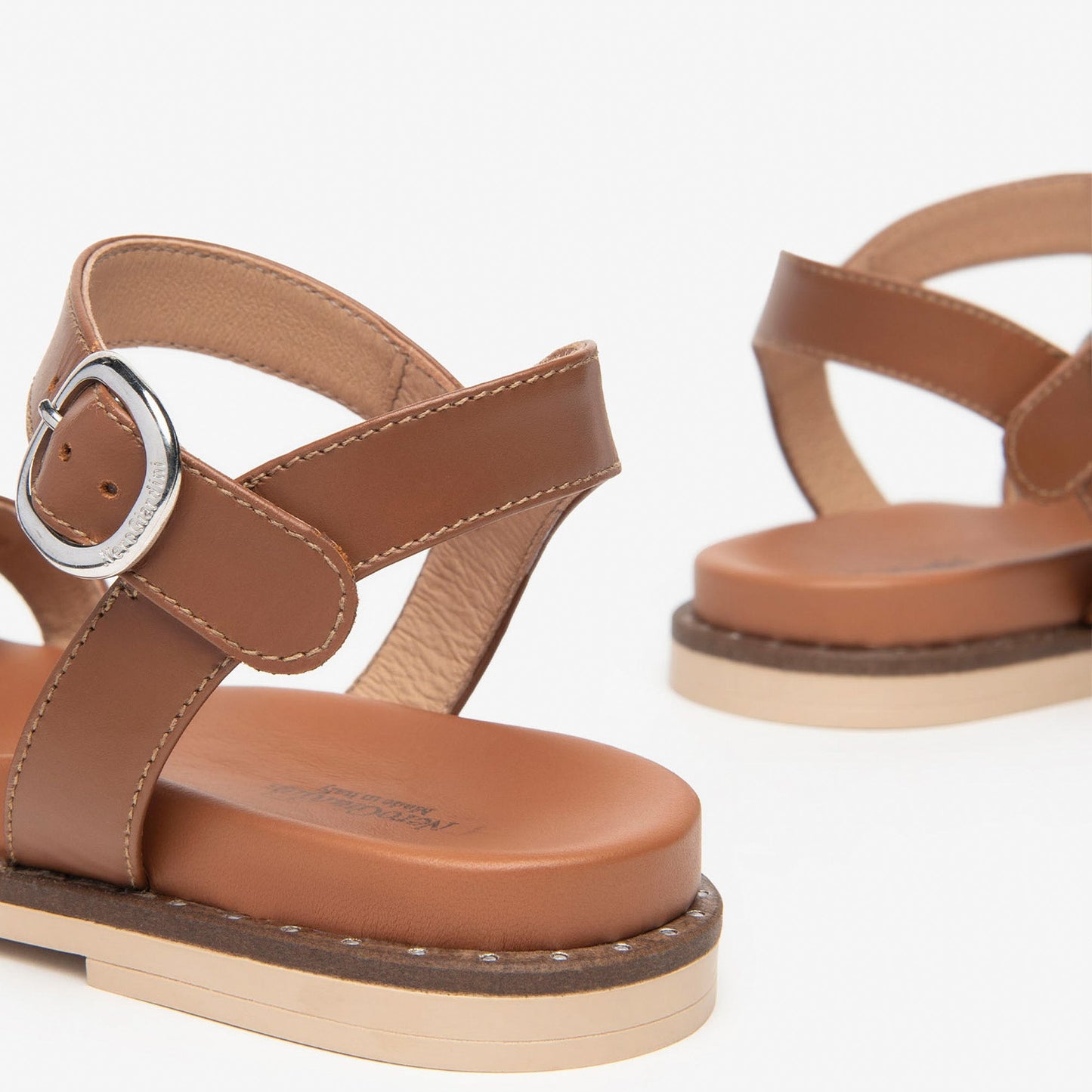 Kamelsandalen von Philaé