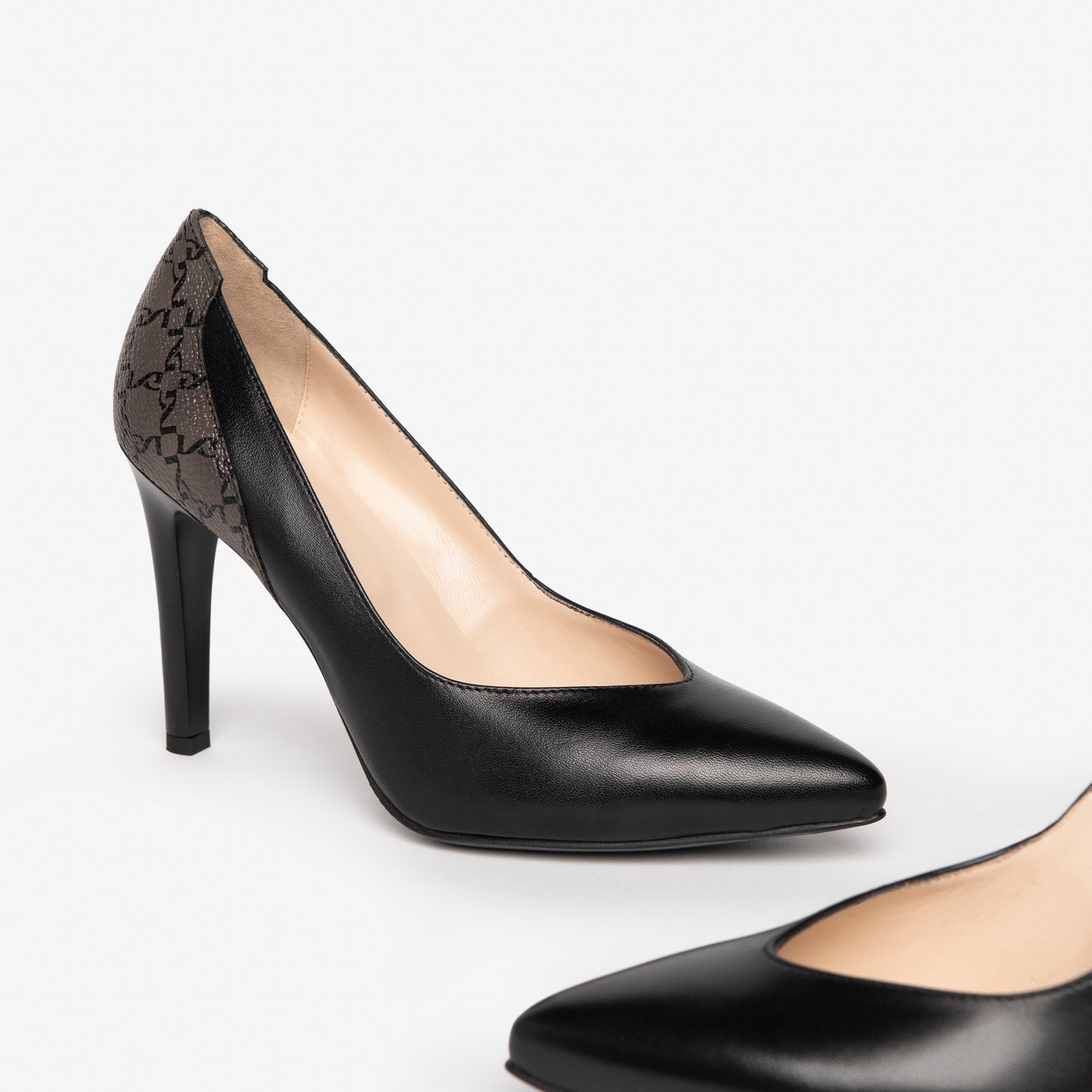 Zwarte Huntington-pumps