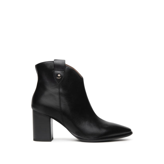 Boots Quercus Noirs femmes NeroGiardini France nouvelle collection automne/hiver 2023