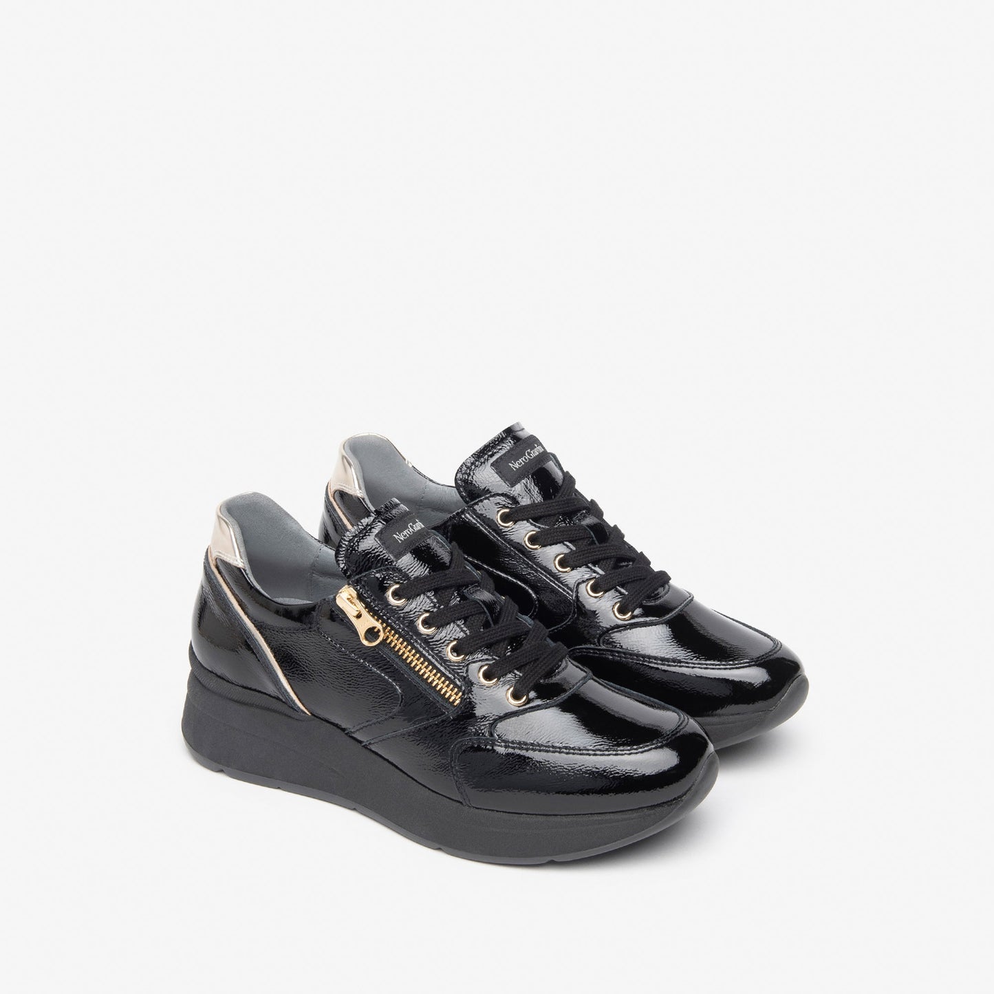 Schwarze Lack-Sneaker von Riverside