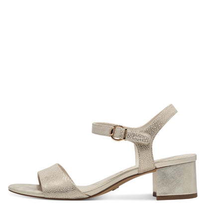 Goldene Singaraja-Sandalen