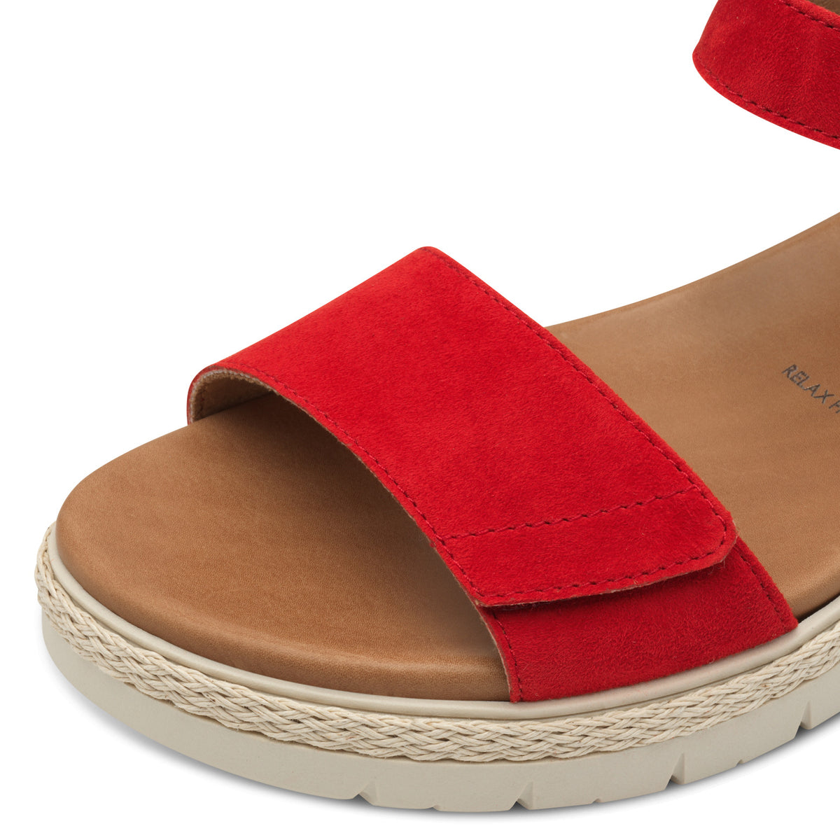 Rode Manon sandalen