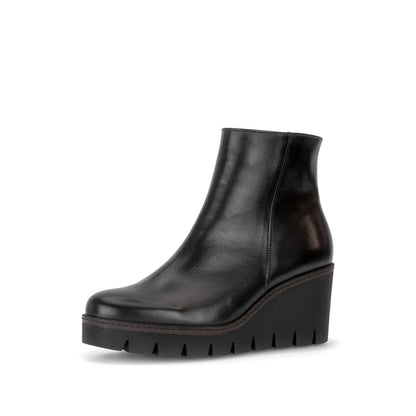 Boots Calf Noirs article 8045.01.004 Chaussures femmes Marque Gabor Nouvelle collection automne hiver 2026 Magasins Belgique Liège Grivegnée Ans Namur Eupen