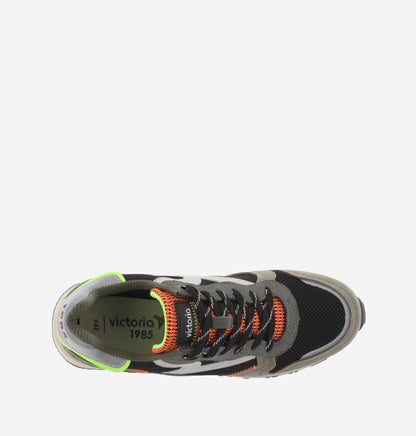 Kombinierte Sneakers aus schwarzem Leggera
