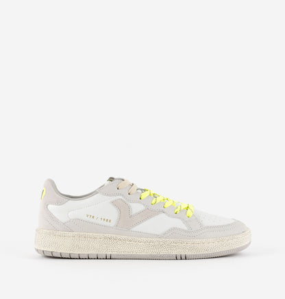 Baskets Smash Beiges Chaussures hommes marque Victoria Espagne Nouvelle Collection Printemps/été 2025 Chaussures Jeanmart Magasins Belgique Liege Grivegnée Ans Namur