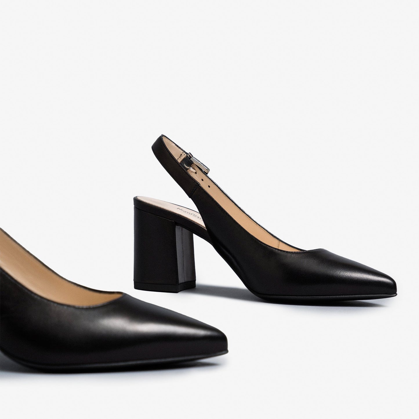 Schwarze Aubagnes-Pumps