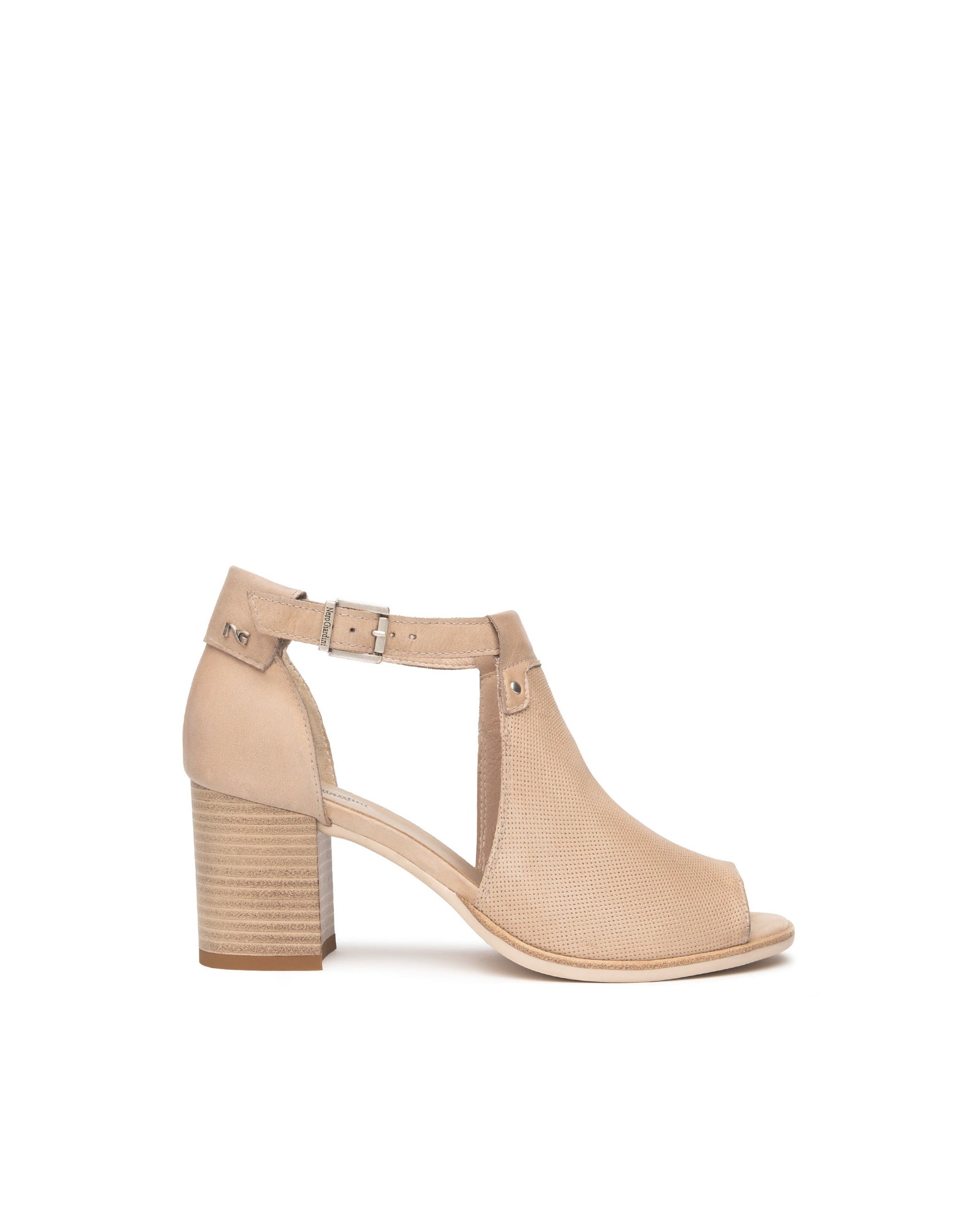 Sandales Chiles Beiges Article 512640 Marque Italie NeroGiardini Chaussures Cuir Femmes Magasins France Nouvelle Collection Printemps été 2025