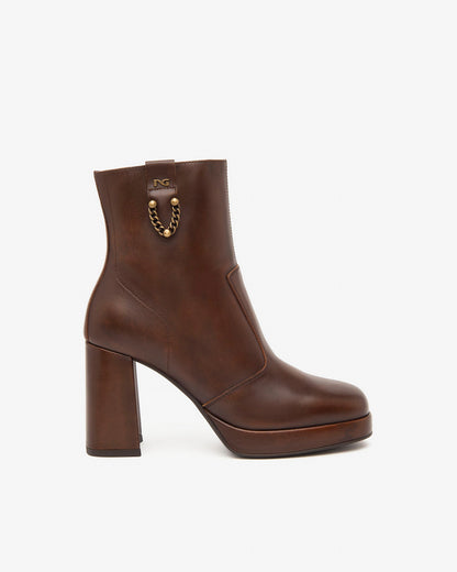 Limettier-Braune Stiefel