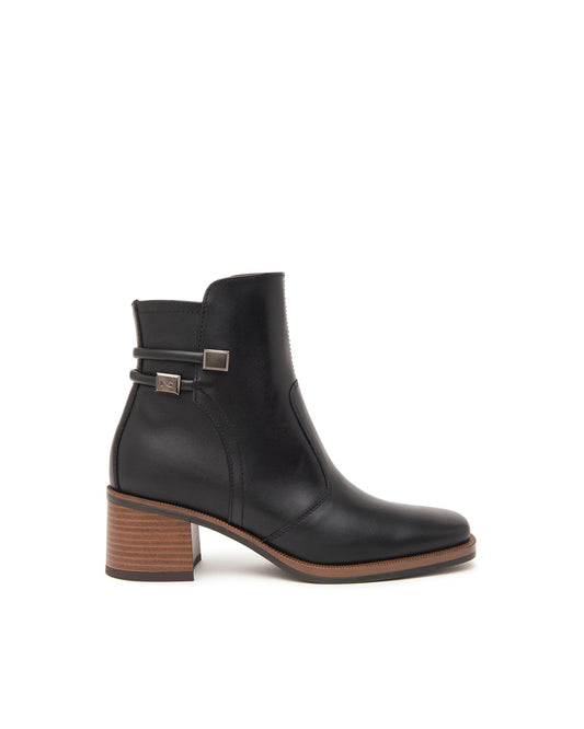 Article 411303 Noir Boots femmes NeroGiardini Nouvelle collection chaussures automne hiver 2024 France Marque Italie