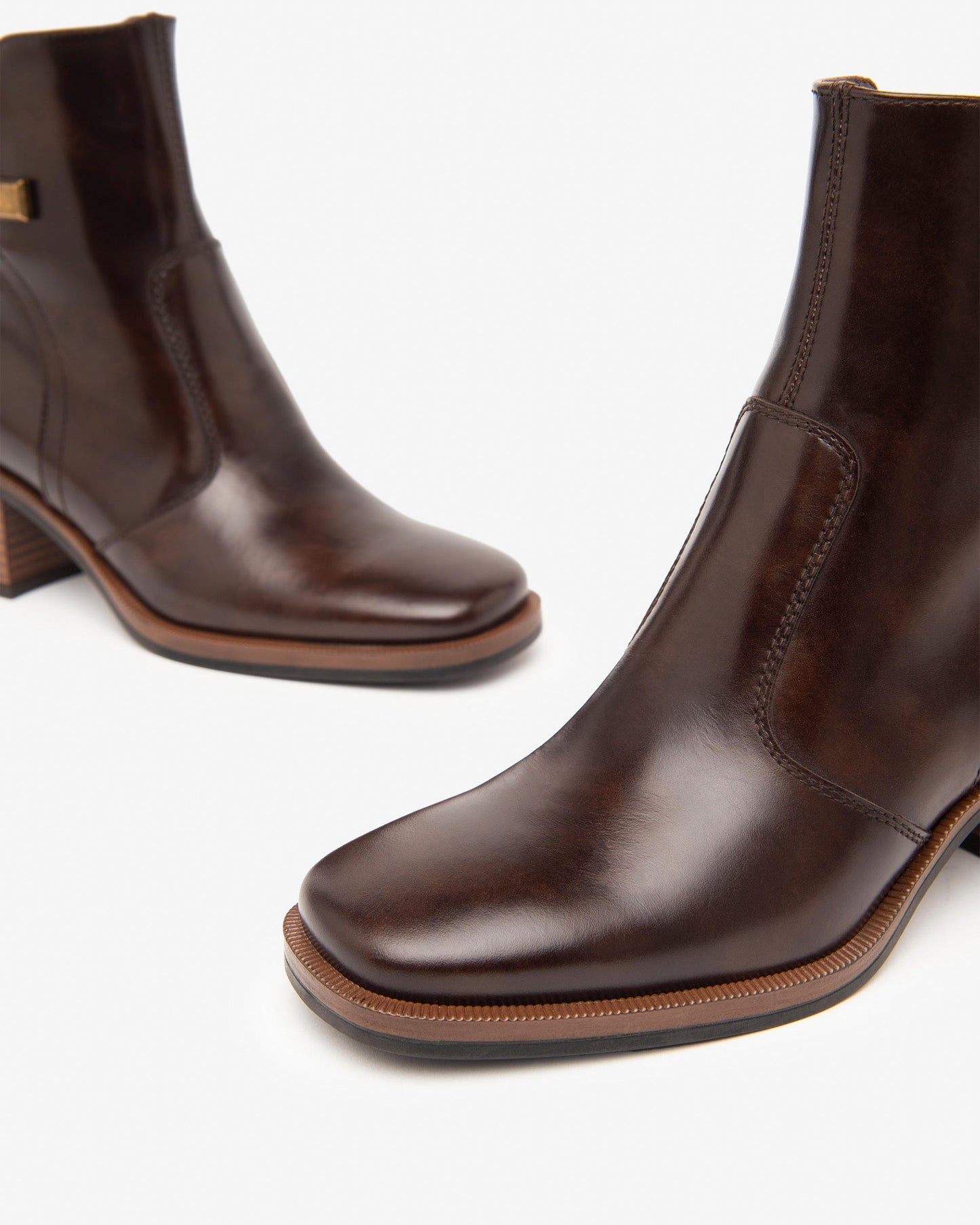 Braune Medlar-Stiefel