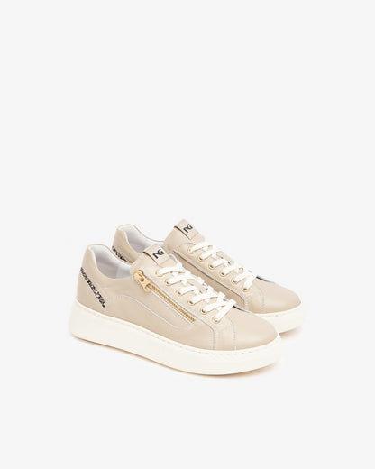 Beige Sneakers „Domestic“