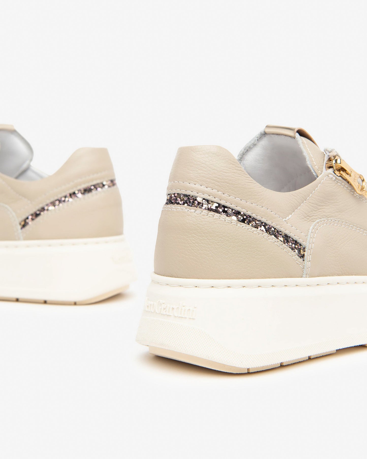 Beige Sneakers „Domestic“