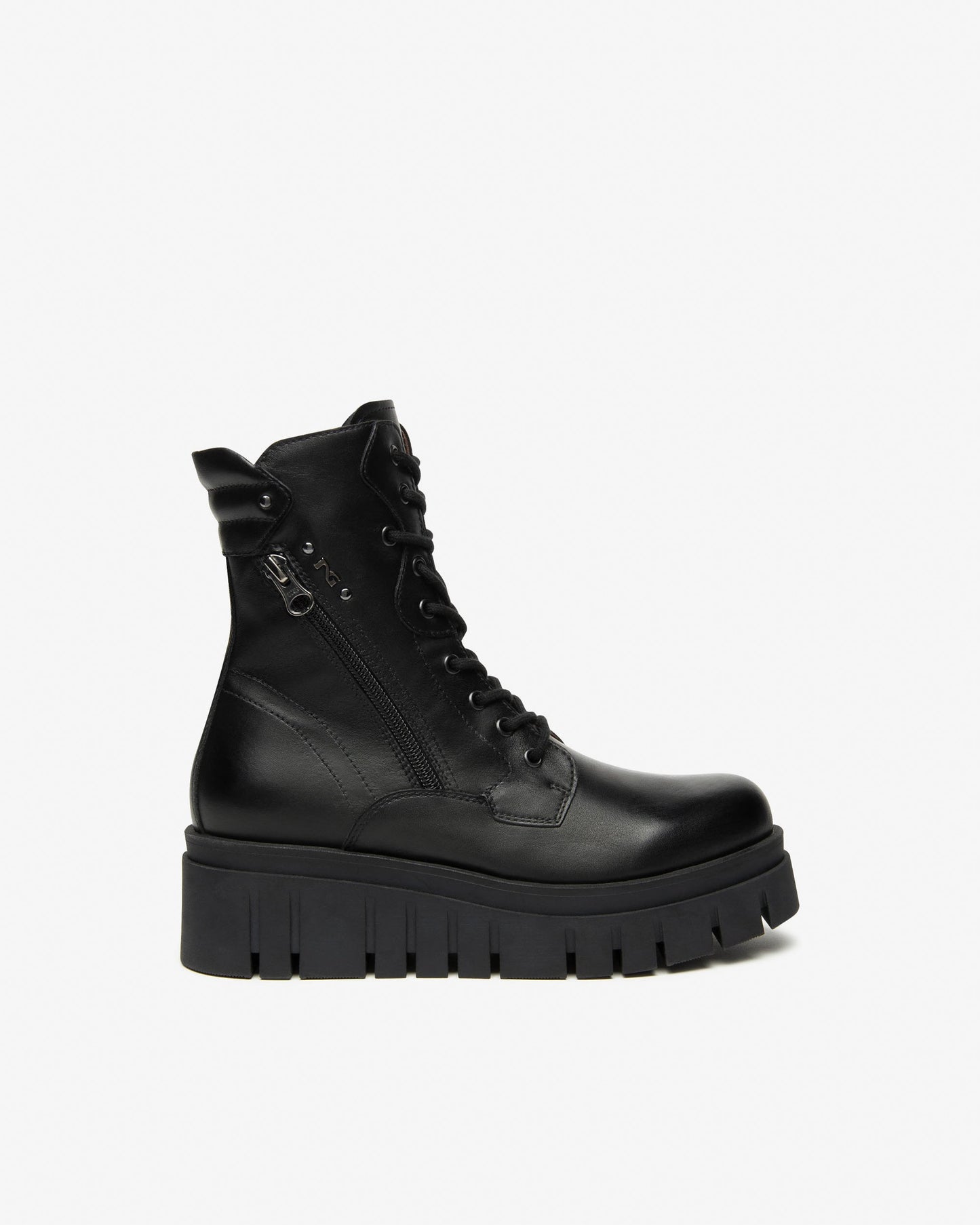Bottines Skive Noires article 514910 Chaussures femmes Marque NeroGiardini Italie Cuir Nouvelle collection automne hiver 2025 Magasins France