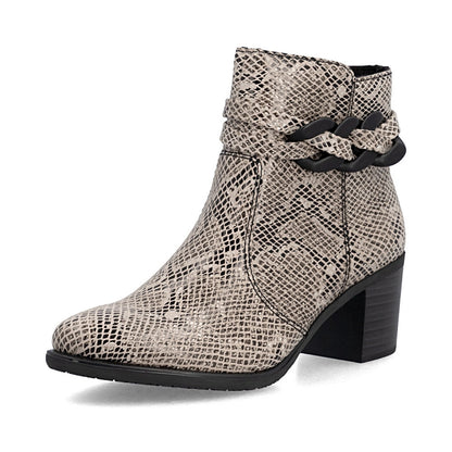 Boots Pyt Beiges Chaussures femmes Marque Rieker Remonte Nouvelle Collection Automne/Hiver 2026 Magasins Jeanmart Belgique Liège Grivegnée Ans Namur Eupen