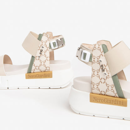 Beige Tarascon Sandalen