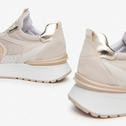 Constancia Beige Turnschuhe 