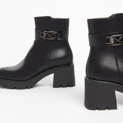 Boots Raywood Noirs