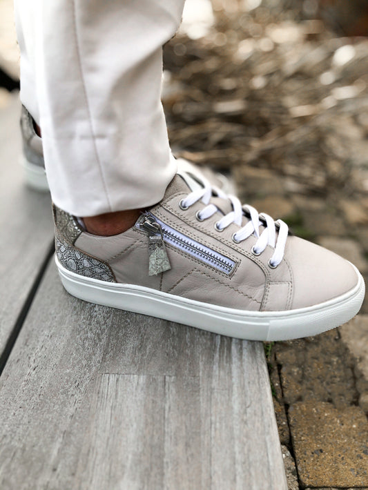 Beige Jakarta-Turnschuhe