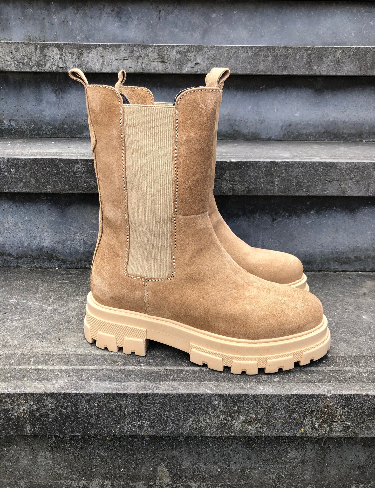 Beige Altair-Stiefel